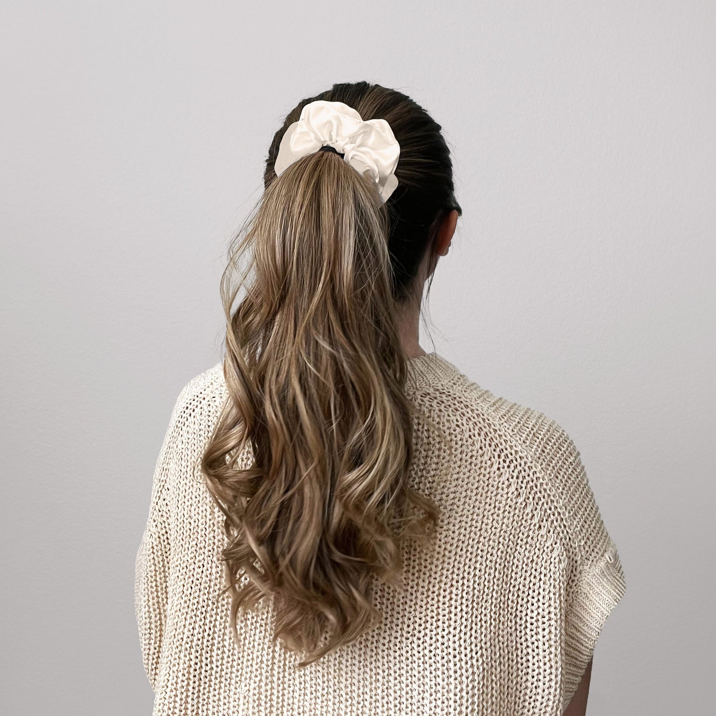 Chai Satin Scrunchie Set